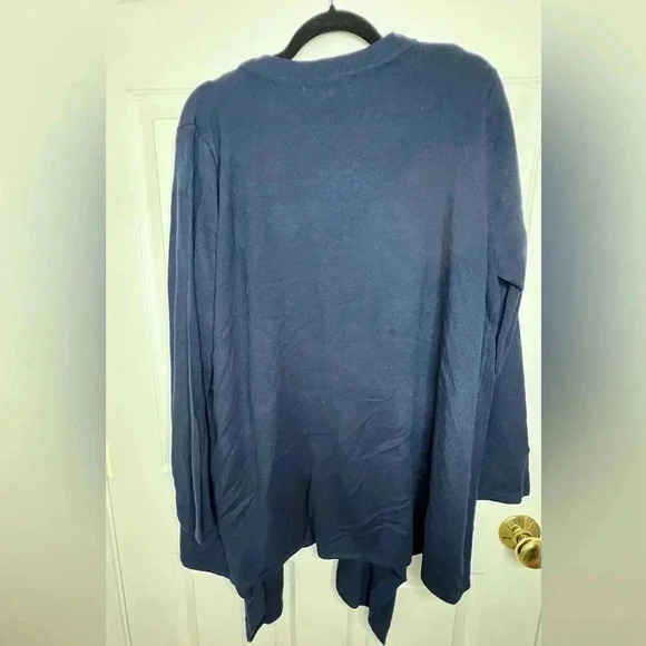 ☘️ EUC Roaman’s Fine Gauge Handkerchief Hem Cardigan, Size 1X (22/24), Navy - Picture 4 of 5